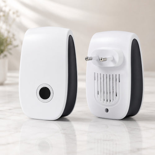 PestRay Indoor Plug ultrasonic repeller, studio